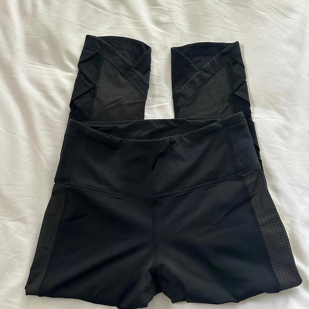 lululemon Athletica cropped leggings